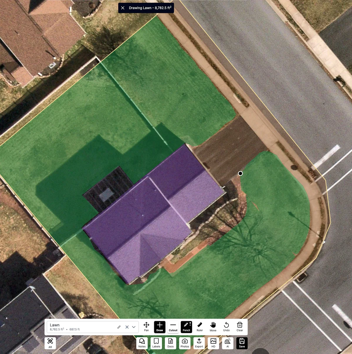 Pencil tool actively drawing curved line